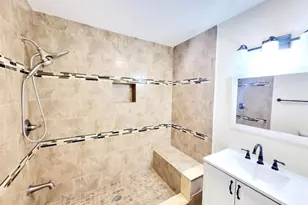 8605 May Cir, Tampa, FL 33614 - Photo 3