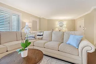 1 Benjamin Franklin Dr, Sarasota, FL 34236 - Photo 9