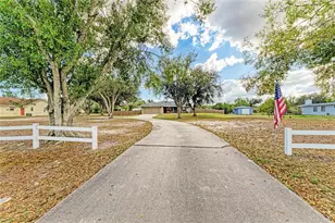 22120 26th Ave E, Bradenton, FL 34211 - Photo 3