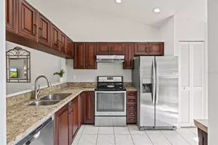 5354 Myrtle Wood, Sarasota, FL 34235 - Photo 9