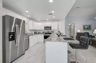 1611 Fairway Oaks Dr, Palmetto, FL 34221 - Photo 5