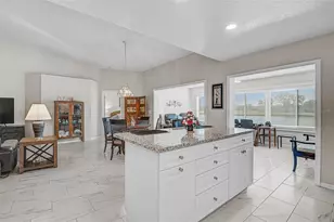 1611 Fairway Oaks Dr, Palmetto, FL 34221 - Photo 3