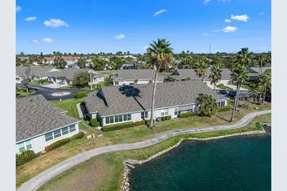 1611 Fairway Oaks Drive, Palmetto, FL 34221 - Photo 35