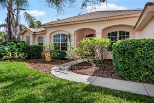 4991 Cedar Oak Wy, Sarasota, FL 34233 - Photo 5