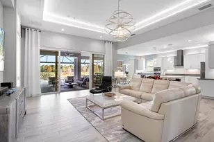 8262 Grande Shores Dr, Sarasota, FL 34240 - Photo 11