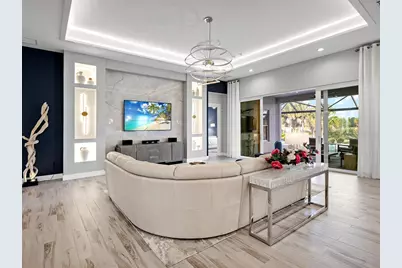 8262 Grande Shores Drive, Sarasota, FL 34240 - Photo 13