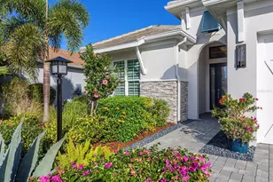 8262 Grande Shores Dr, Sarasota, FL 34240 - Photo 7