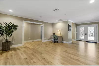 10767 Danielle Drive, Largo, FL 33774 - Photo 9