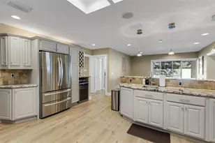 10767 Danielle Dr, Largo, FL 33774 - Photo 15