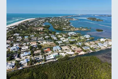 579 Bayview Drive, Longboat Key, FL 34228 - Photo 3