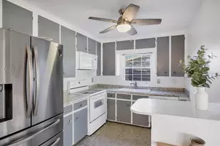 2945 Michigan St, Sarasota, FL 34237 - Photo 9