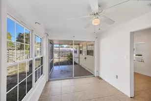 2945 Michigan St, Sarasota, FL 34237 - Photo 15