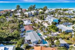 207 75th St, Bradenton Beach, FL 34217 - Photo 37