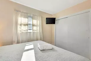 207 75th St, Bradenton Beach, FL 34217 - Photo 31