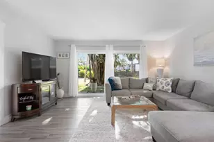 5260 Gulf of Mexico Dr, Longboat Key, FL 34228 - Photo 9