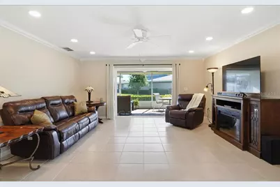 3908 Center Gate Circle #27, Sarasota, FL 34233 - Photo 11