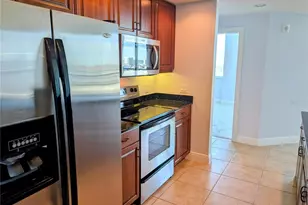 800 N Tamiami Trail, Sarasota, FL 34236 - Photo 5