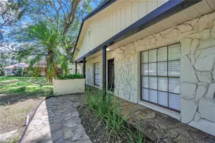 7405 Williams Rd, Seffner, FL 33584 - Photo 7