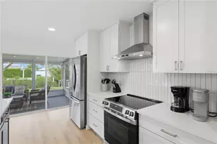 509 Buena Vista Dr, Nokomis, FL 34275 - Photo 11