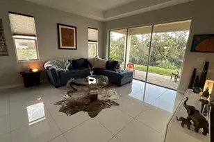 3105 Trustee Ave, Sarasota, FL 34243 - Photo 9