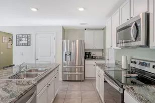 10206 Charlotte Dr., Parrish, FL 34219 - Photo 9