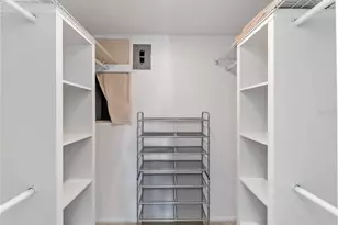 3404 Lake Bayshore Dr, Bradenton, FL 34205 - Photo 23