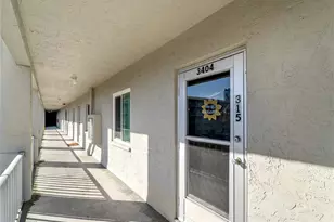 3404 Lake Bayshore Dr, Bradenton, FL 34205 - Photo 3