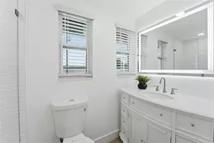 121 Sandhurst Dr, Venice, FL 34293 - Photo 17