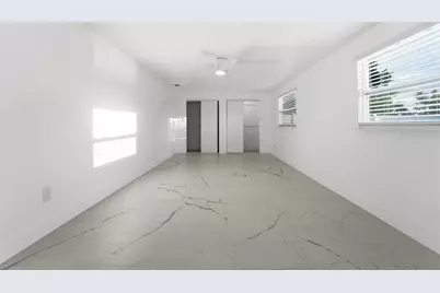 121 Sandhurst Drive, Venice, FL 34293 - Photo 15