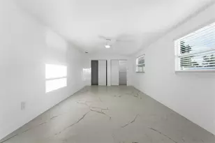 121 Sandhurst Dr, Venice, FL 34293 - Photo 15