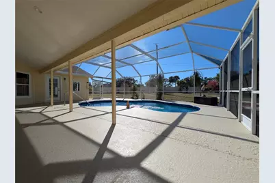 8432 Palm Lakes Court, Sarasota, FL 34243 - Photo 21