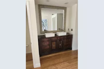 8432 Palm Lakes Court, Sarasota, FL 34243 - Photo 15