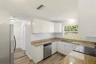 6226 Camphor Ave, Sarasota, FL 34231 - Photo 7