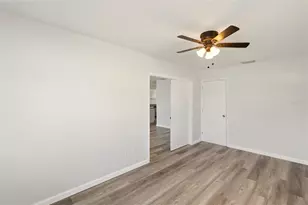 6226 Camphor Ave, Sarasota, FL 34231 - Photo 23