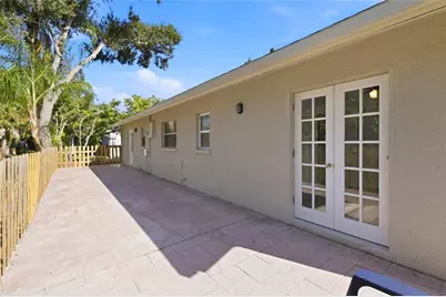 6226 Camphor Avenue, Sarasota, FL 34231 - Photo 29