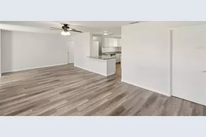 6226 Camphor Avenue, Sarasota, FL 34231 - Photo 5