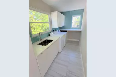 409 84th Street NW, Bradenton, FL 34209 - Photo 13