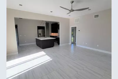 409 84th Street NW, Bradenton, FL 34209 - Photo 9