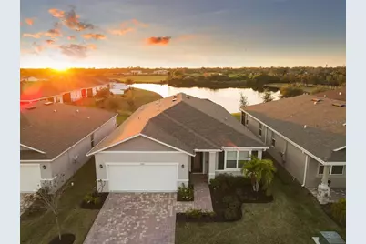 7322 34th Court E, Sarasota, FL 34243 - Photo 1