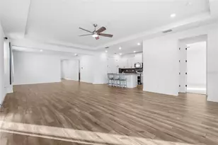 7322 34th Ct E, Sarasota, FL 34243 - Photo 15