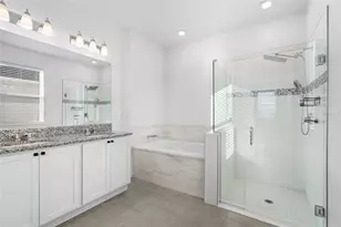 7322 34th Ct E, Sarasota, FL 34243 - Photo 7