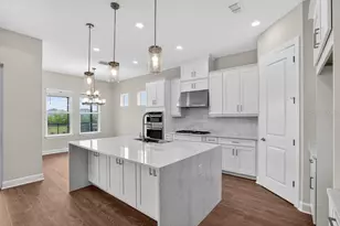 7653 Moonbeam Ave, Sarasota, FL 34241 - Photo 3