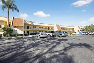 7880 Palm Aire Ln, Sarasota, FL 34243 - Photo 5