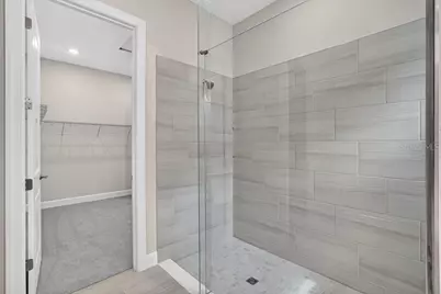7657 Moonbeam Avenue, Sarasota, FL 34241 - Photo 11