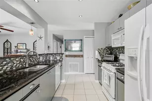 1108 65th Ave W, Bradenton, FL 34207 - Photo 7