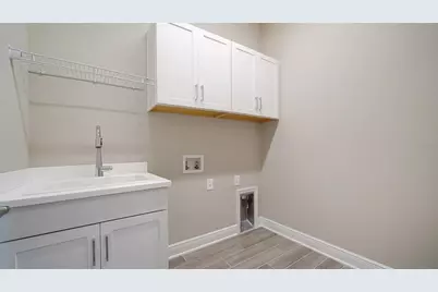 21297 Holmes Circle, Venice, FL 34293 - Photo 29