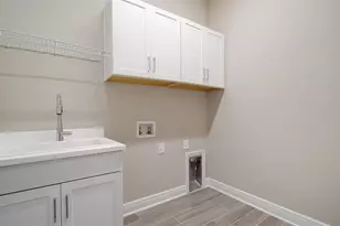 21297 Holmes Cir, Venice, FL 34293 - Photo 29