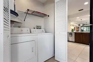 5797 Avista Dr, Sarasota, FL 34243 - Photo 27