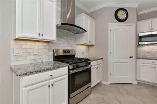 10202 Marbella Dr, Bradenton, FL 34211 - Photo 13