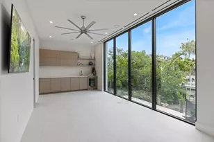 590 De Narvaez Dr, Longboat Key, FL 34228 - Photo 53